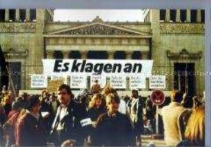 Kundgebung gegen die Strauß-Politik und zur Aufklärung des Attentates auf dem Oktoberfest 1980 in München