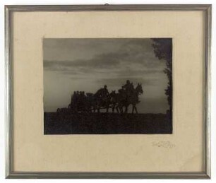 Pferdewagen mit Soldaten