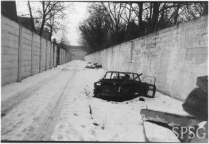 ausgebrannter Trabant