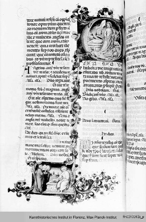 Breviarium Fratrum Minorum cum psalterio et kalendario : Textseite mit historisierter Initiale C: Auferstandener und Miniatur: Drei Frauen am Grabe