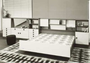 Schlafzimmer (Modell 370)