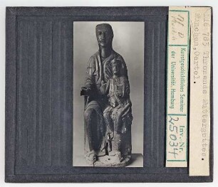 München, Nationalmuseum: Thronende Muttergottes