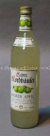 Echter Nordhäuser "Saurer Apfel", 0,7-Liter-Flasche mit Inhalt