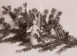 Weihnachtsfigur, Lichterengel, Holz, gedrechselt und bemalt, vor 1914