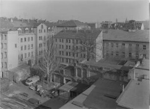 Seminarstraße : Dresden-Friedrichstadt, Seminarstraße. Blick nach Osten auf Wohnhäuser und die Alte Schule (rechts), Seminarstraße 11