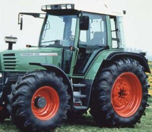 Fotografie: Allradtraktor