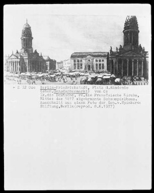 Ansicht vom Gendarmenmarkt in Berlin von der Markgrafenstraße aus