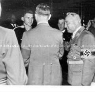 Adolf Hitler und Robert Ley