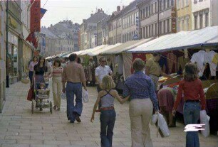 Hof: Verkaufsbuden in der Ludwigstraße