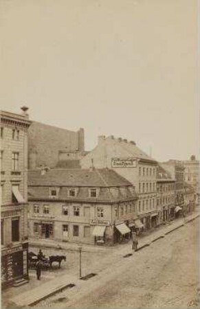 Ohne Titel (Friedrichstraße 175, Ecke Jägerstraße, aufgenommen vom Haus Nr. 73)
