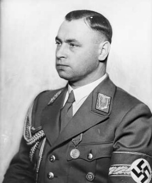 Portrait Gauleiter Josef Grohé