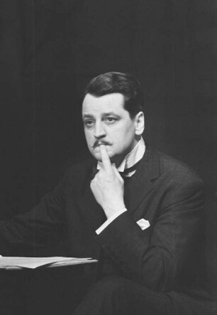 Szenenbilder aus "Der Snob", Theaterstück von Carl Sternheim. Kammerspiele (Deutsches Theater) Berlin, 09.04.1963