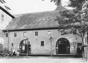 ''Haus des Gastes'', ehem. Zehntscheune (Zehntscheune); Bad Orb, Burgring 14