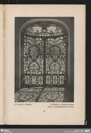 Gruftgitter im Klosterfriedhof