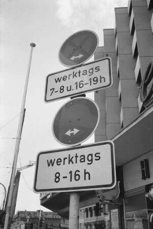 Schwierigkeiten mit der seit 1. März 1971 geltenden neuen Straßenverkehrsordnung