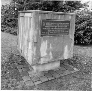 Denkmal Dr. Ehrlich; Bad Homburg, Landgrafenstraße 2, Landgrafenstraße 8, Landgrafenstraße 6, Landgrafenstraße 4