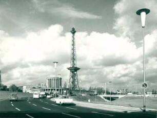 Messehallen Funkturm. Halensee Strasse