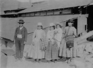 Cholas (Mestizinnen), Bolivien