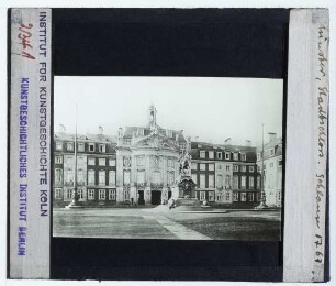 Münster, Fürstbischöfliches Schloss : Ehrenhof, Corps de Logis