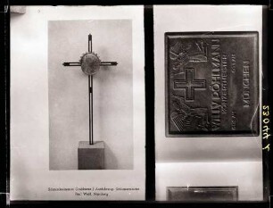 Friedhöfe; schmiedeeisernes Grabkreuz und Grabplatte