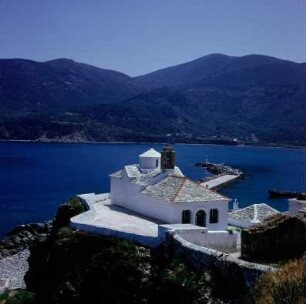 Skopelos. Kirche Agios Nikolaos als Schutzbastion an der nördlichen Stadtmauer