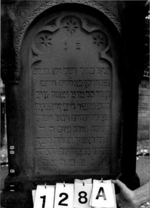 Grabstein 128A
