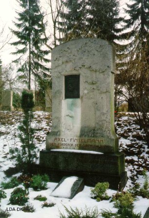 Grabmal Axel Fintelmann; Berlin, Lichtenberg