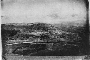 Tabor Nr. 40. Tabor v. SW. am l. fure daburie [?], n. Weg nach nain [Nain] darüber karn hatlin [?] im Horizont r. am Horizont golan [Golan]