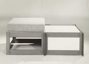 Konstruktionsteil für ein Sitzelement : SZ-System. Zwei Konstruktionsteile für Sitzelemente (1976; Hochschule für Kunst und Design Halle (Burg Giebichenstein))