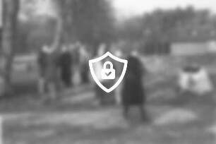 Erholungsgebiet am Mühlenteich "Friederici-Park": Menschengruppe