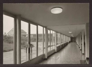 Freiligrathschule: Innenansicht (Flur). Detmold. Berliner Allee 50