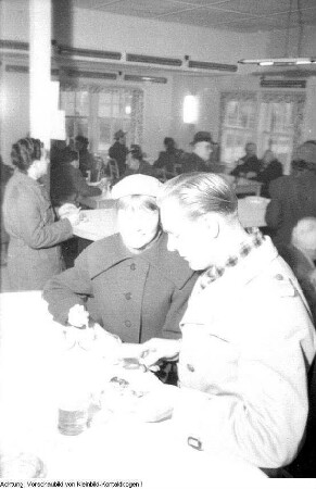 Dresden, Neustadt, Königsbrücker Straße. HO-Gaststätte "Oase", August - September 1956