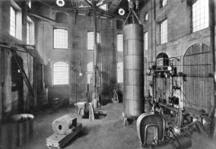 Chemnitz, Hartmannstraße 28. Sächsische Maschinenfabrik vormals Richard Hartmann AG. Produktionshalle (Teilansicht). Hydraulische Nietanlage