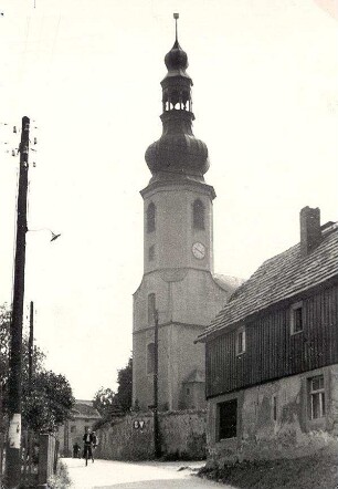 Kirche in Hochkirch : Cyrkej w Bukecach