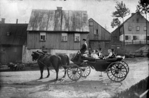 Hochzeitskutsche an der Häßler-Schneidmühle