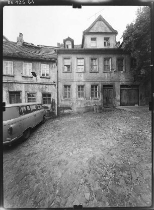 Altenburg, Kirchberg. Wohnhaus. Straßenfront