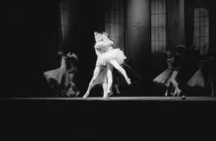 Szenenbilder aus dem Ballett " Aschenbrödel " von S. Prokofjew, Staatsoper 1952
