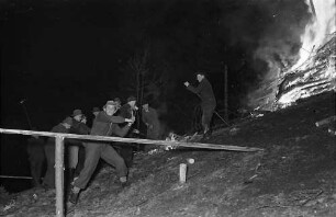 Buchenbach: Scheibenschlagen; beim Scheibenschlagen