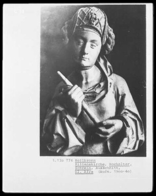 Figur des Mittelschreins - die heilige Afra