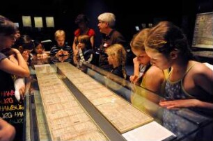 Führung "Die Maya-Handschrift für Kinder erklärt" im Buchmuseum