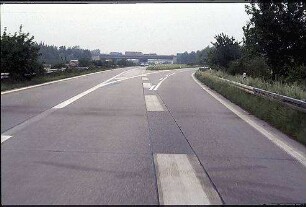 Einfahrt in Tangente Nordost (Heidelberg Richtung Frankfurt) von Nebenfahrbahn Nord der A656 (Heidelberg Richtung Mannheim)