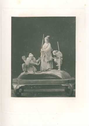 [Group. (Ivories, No. 42)]