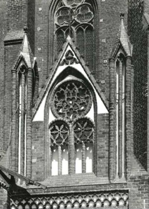 Prenzlau. Pfarrkirche St. Marien (1325/um 1340). Giebel der Christophskapelle