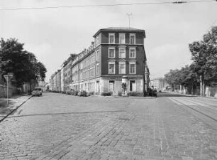 Dresden-Löbtau. Straßenkreuzung Oederaner/Freiberger Straße. Blick nach Südwesten auf Wohnbebauung