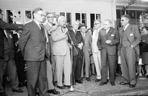 16. Tagung 1966 Mediziner; Maikäferrede: Sir Hans A. Krebs, Graf Lennart Bernadotte, Severo Ochoa, André F. Cournand, Otto H. Warburg, Werner Forßmann, Otto Hahn, Tadeus Reichstein