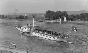 Personen-Seitenraddampfer "Mühlberg" (1879, Werft Blasewitz) stromab an der Wesenitzmündung bei Pratzschwitz