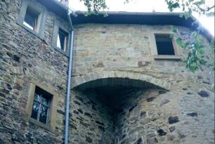 Detail des Hungerturmes, Übergang vom Hungerturm zum Schloss