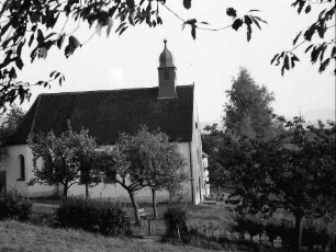 Ebringen: Berghausener Kapelle; nahe