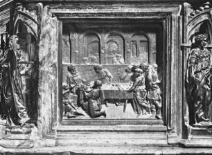 Taufbrunnen — Szenen aus dem Leben des Zacharias und des Täufers — Gastmahl des Herodes