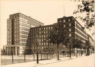 Reichsversicherungsanstalt für Angestellte, Berlin-Wilmersdorf Erweiterung: Gesamtansicht